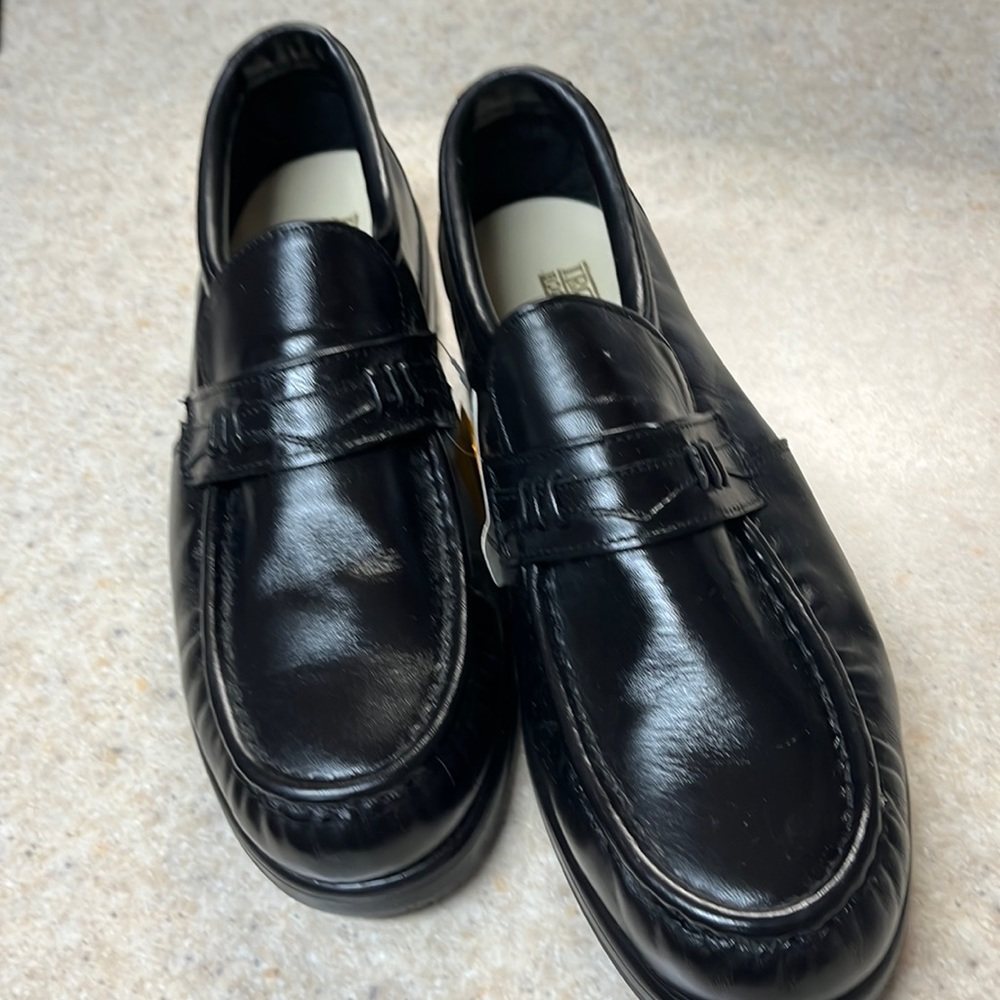 Iron Age leather steel toe work shoe, size 10 W